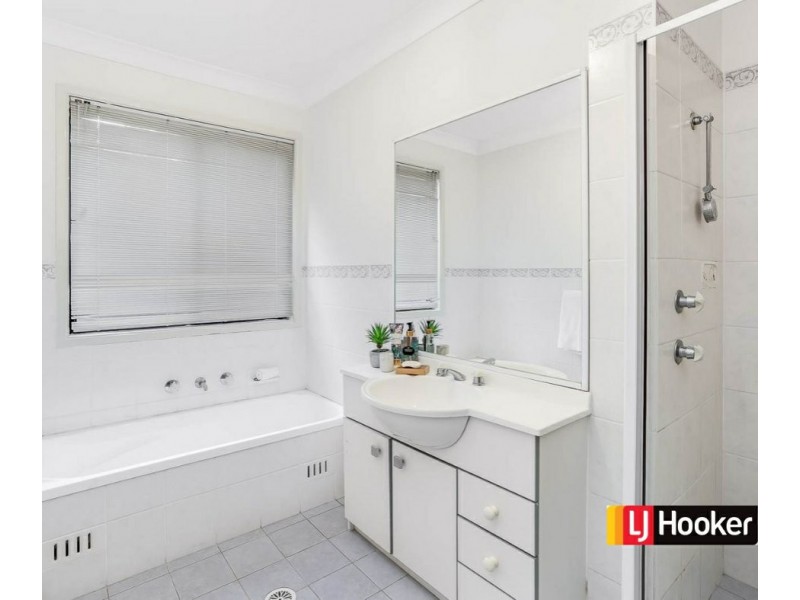 24 Fraser Ave, Kellyville NSW 2155
