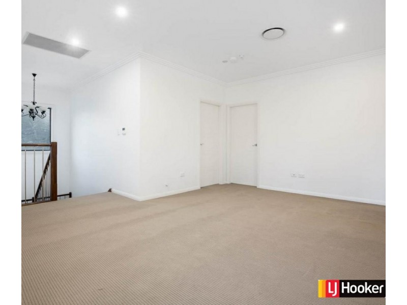 8 Sand Street, The Ponds NSW 2769