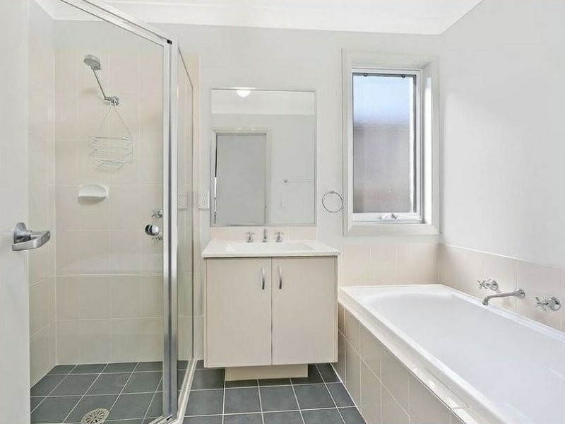 33 Ashtead Parade, Stanhope Gardens NSW 2768