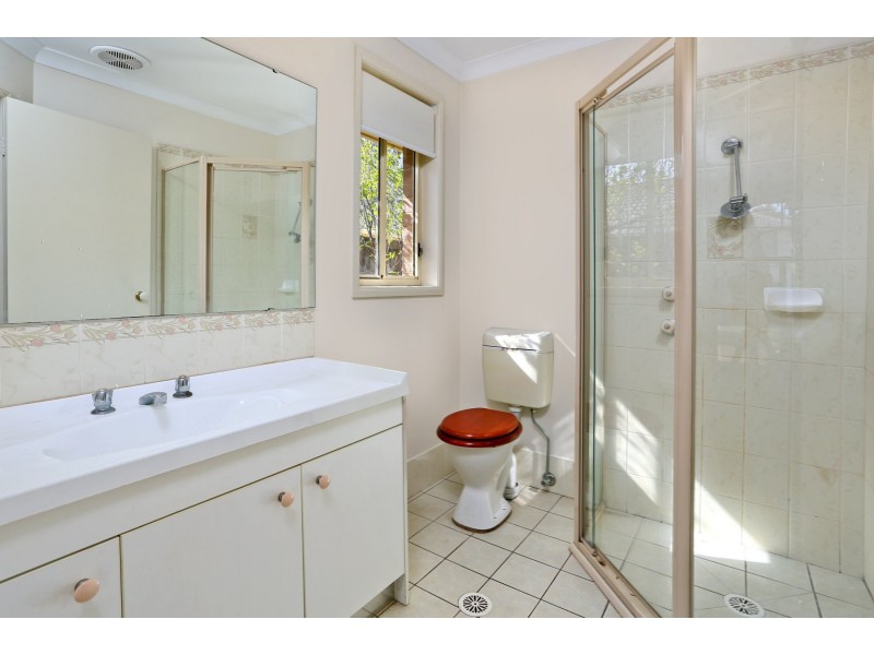 24 Roxburgh Crescent, Stanhope Gardens NSW 2768