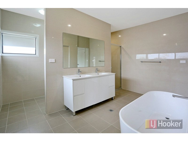 17 Nangar Crescent, Kellyville NSW 2155