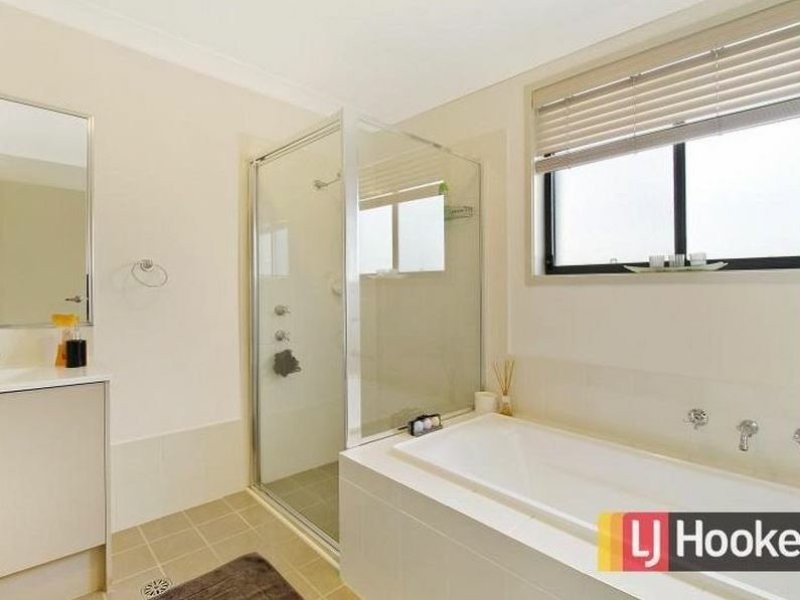 8 Somersby Circuit, Acacia Gardens NSW 2763