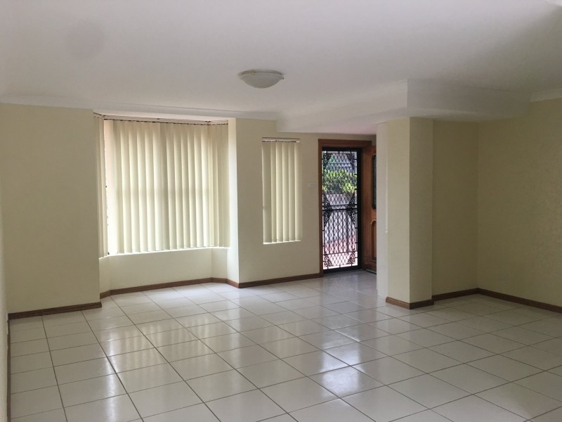 2/28 Anderson Road, Northmead NSW 2152