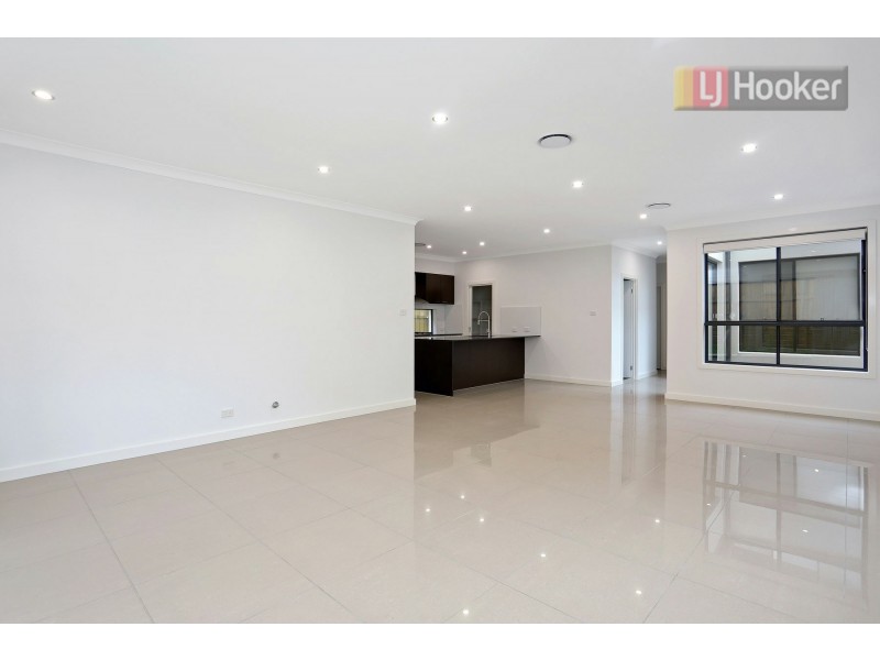 50 Kiewa Grove, Box Hill NSW 2765