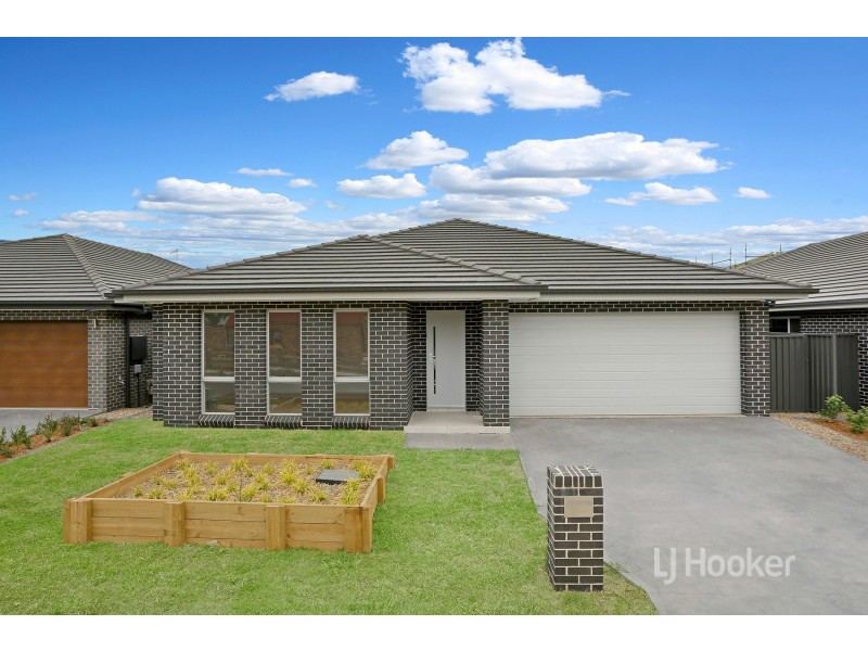 18 Bislett Crescent, Kellyville NSW 2155