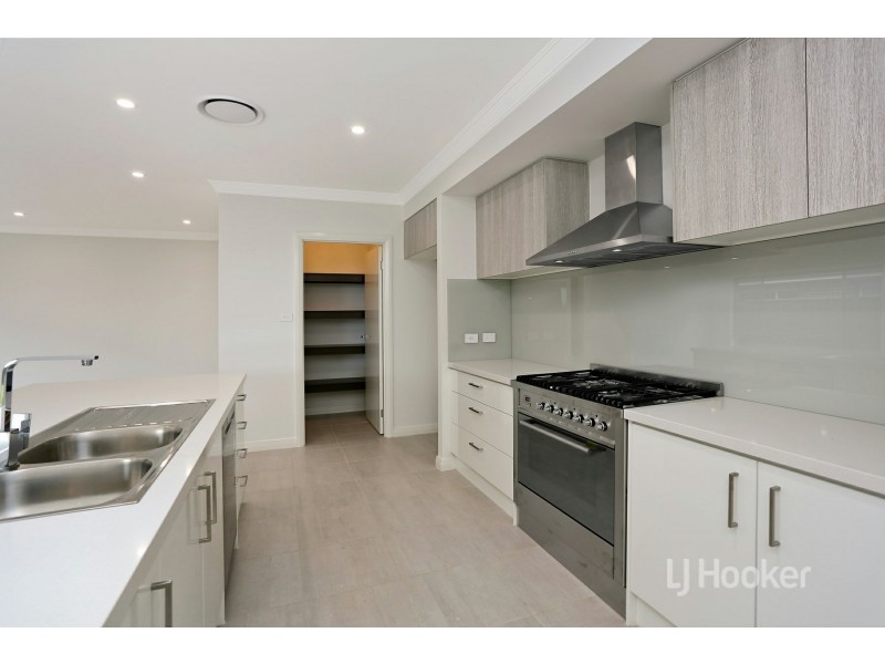 18 Bislett Crescent, Kellyville NSW 2155