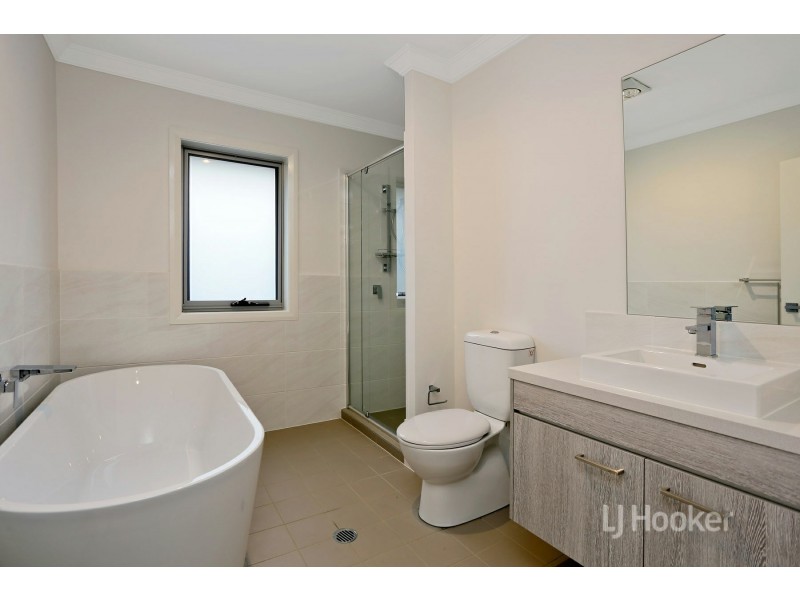 18 Bislett Crescent, Kellyville NSW 2155