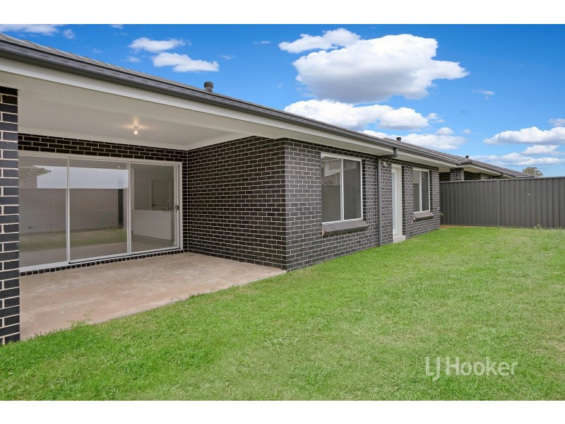 18 Bislett Crescent, Kellyville NSW 2155