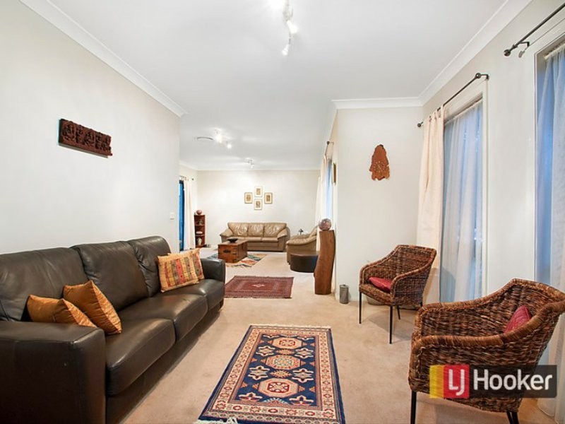 21 Newbury Avenue, Stanhope Gardens NSW 2768