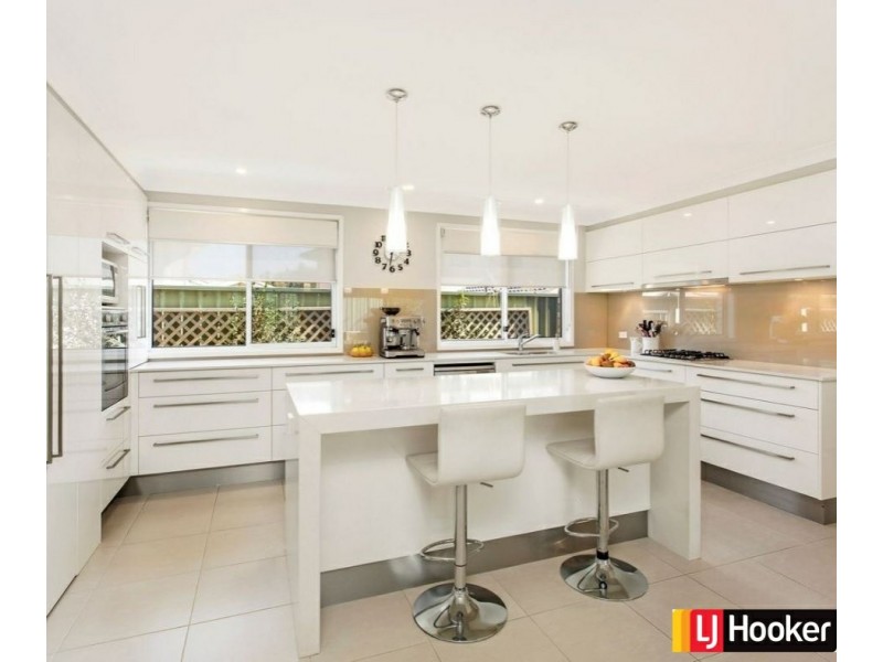 3 Meldon Place, Stanhope Gardens NSW 2768