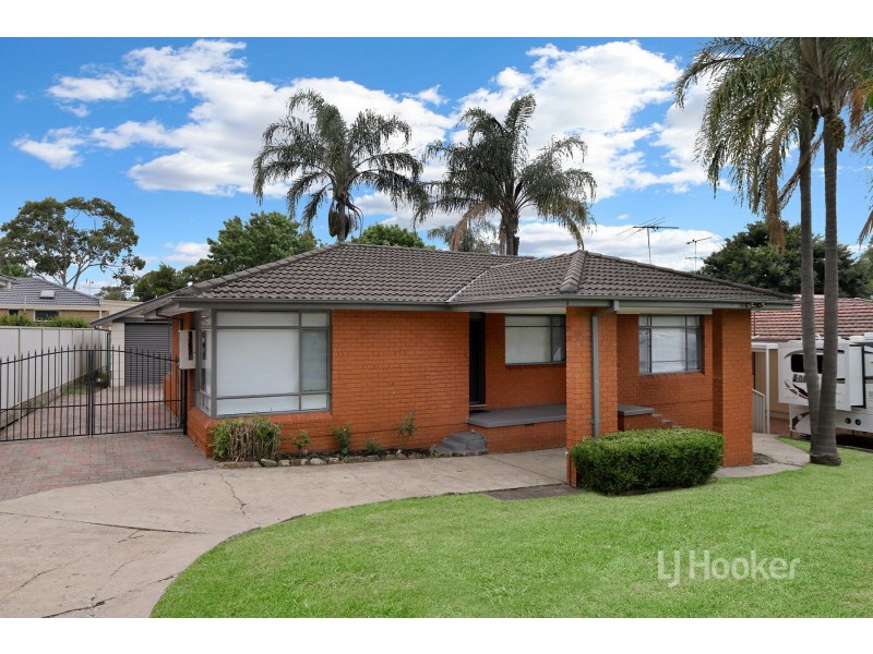 4 Chalet Road, Kellyville NSW 2155