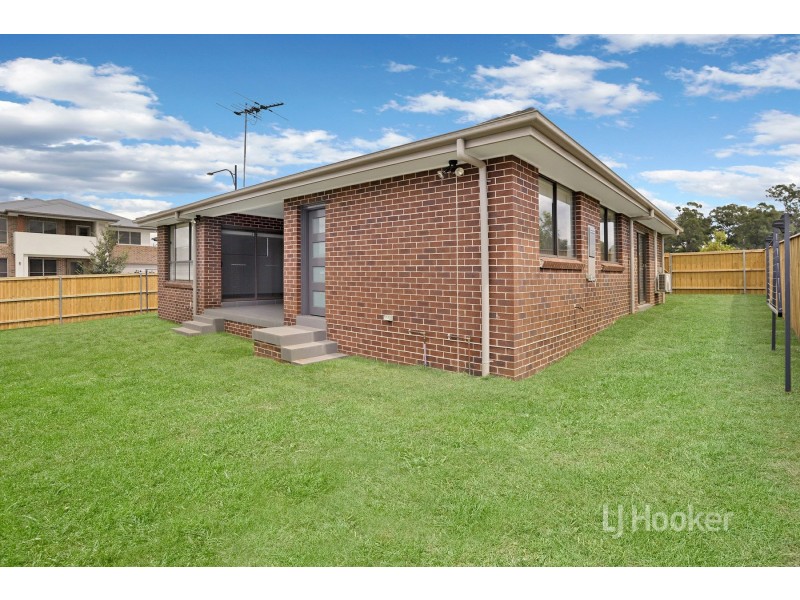 92A Sundowner Parkway, Box Hill NSW 2765
