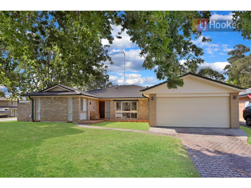 2 Cumberland Avenue, Castle Hill NSW 2154