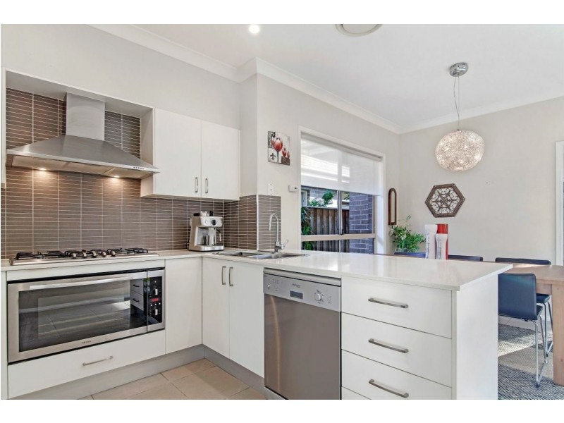 3 Pebble Crescent, The Ponds NSW 2769
