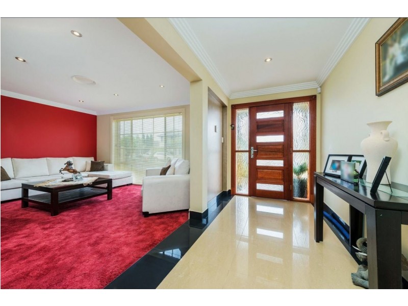 37 Damien Drive, Parklea NSW 2768