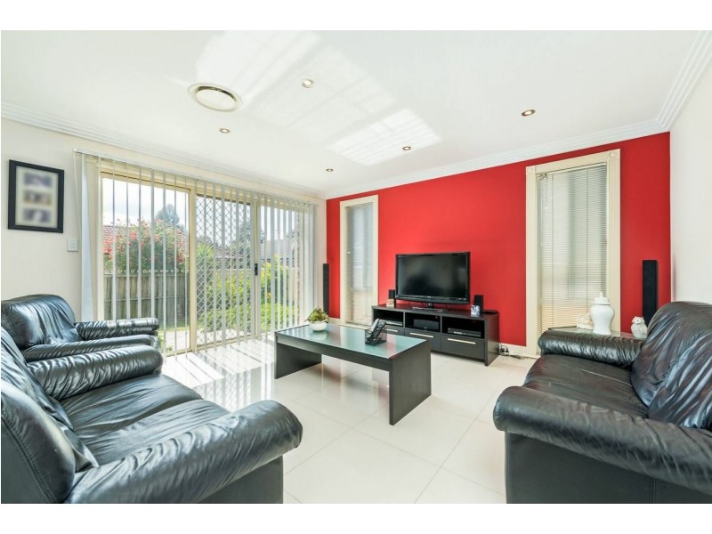37 Damien Drive, Parklea NSW 2768