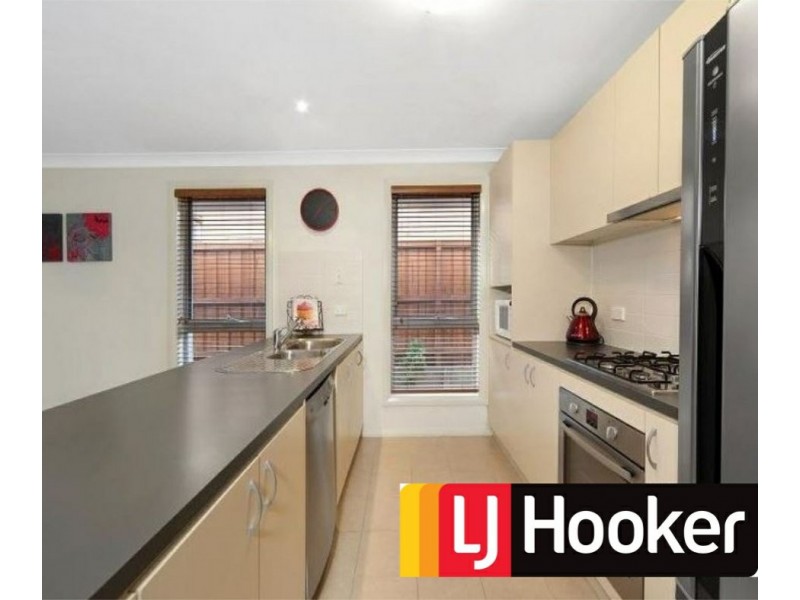 4 Salford Street, Stanhope Gardens NSW 2768