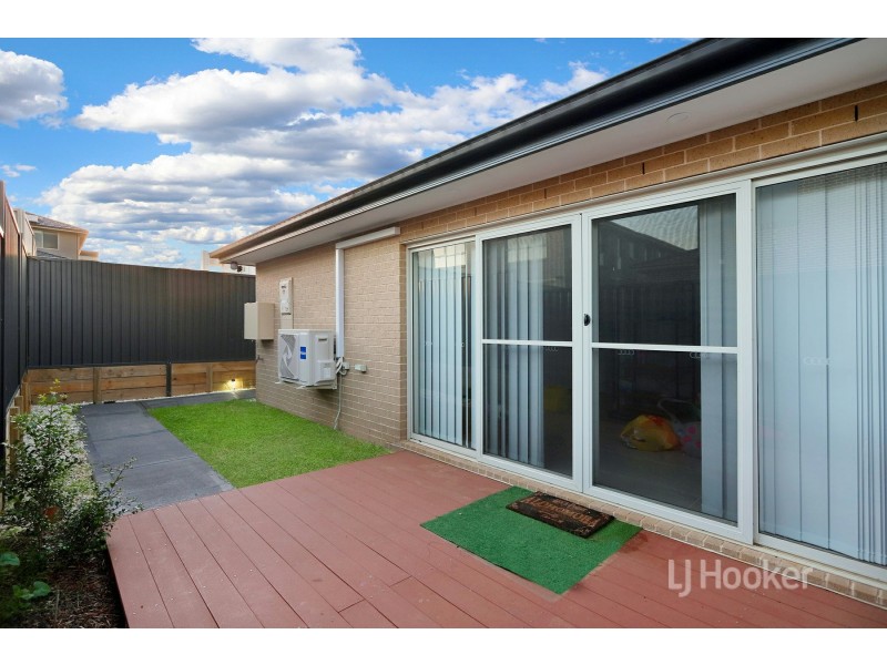 8A Leverton Street, Kellyville NSW 2155