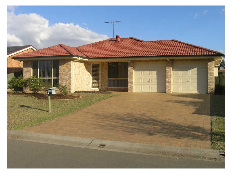 6 Aberdeen Place, Stanhope Gardens NSW 2768