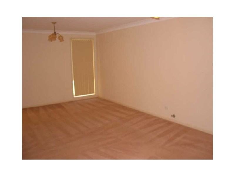 17 Bonaccordo Road, Quakers Hill NSW 2763