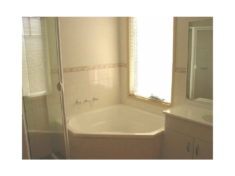 17 Bonaccordo Road, Quakers Hill NSW 2763