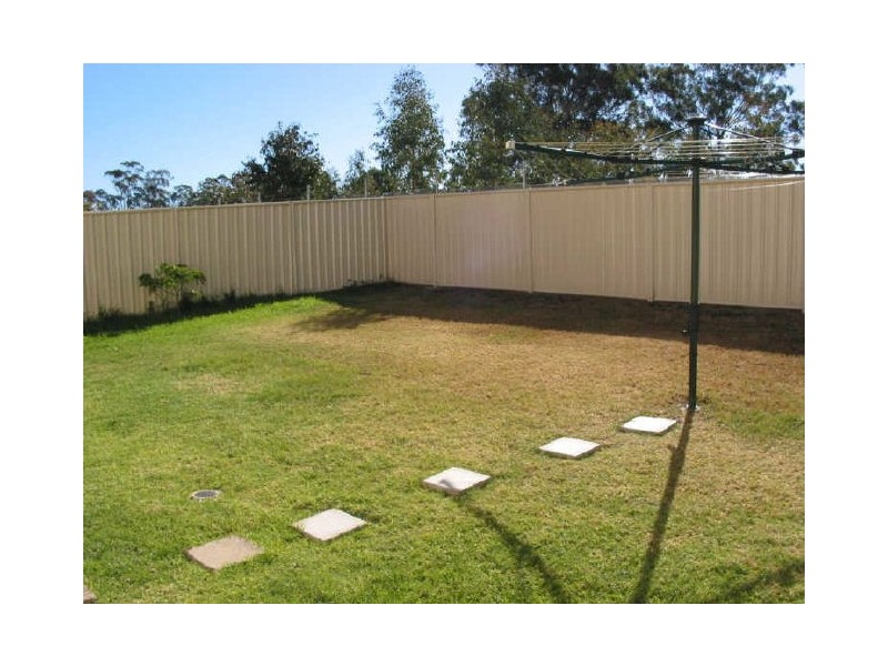 17 Bonaccordo Road, Quakers Hill NSW 2763