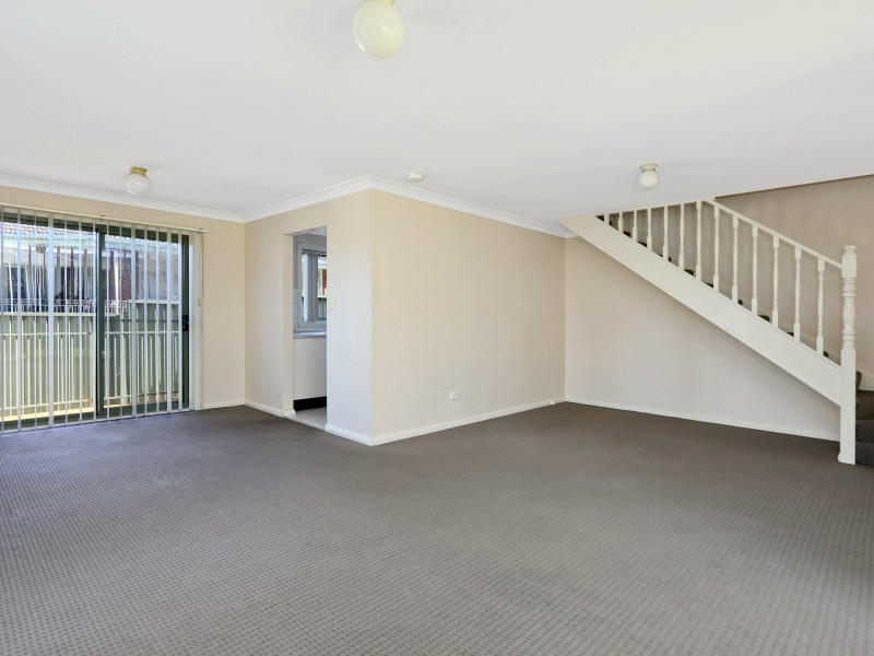 1/17-19 Metella Road, Toongabbie NSW 2146