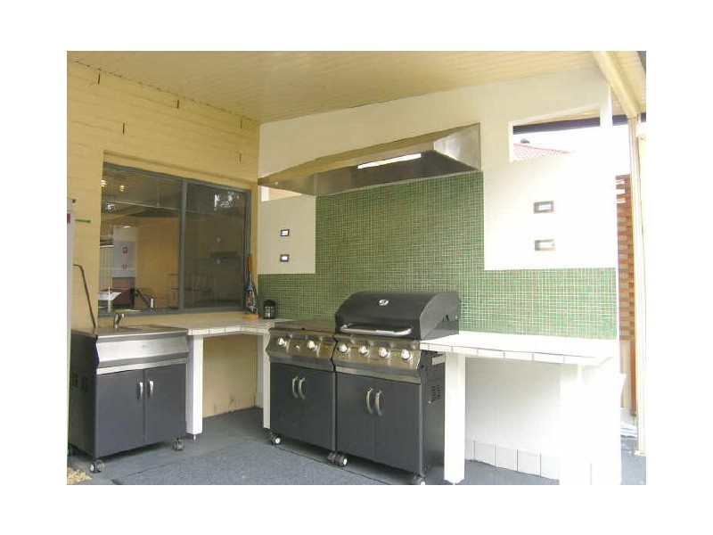 15 Bonaccordo Road, Quakers Hill NSW 2763