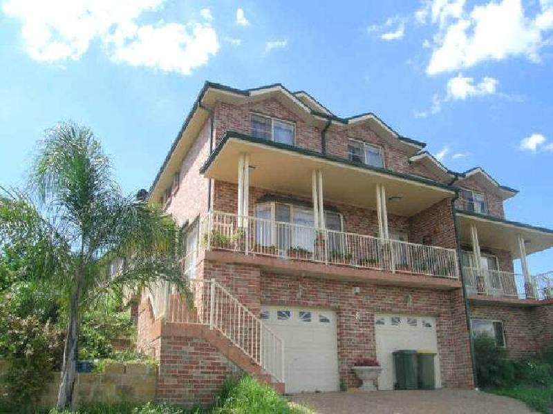 8 Crestreef Grove, Acacia Gardens NSW 2763