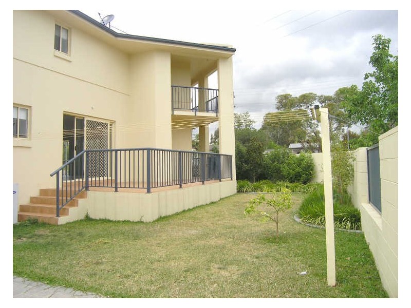 4/2 Stanbury Place, Quakers Hill NSW 2763