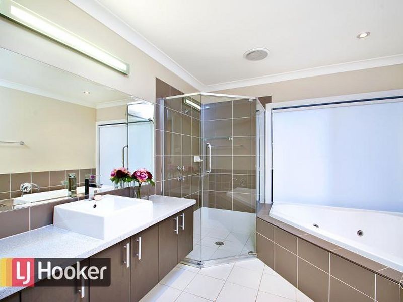 14 Ashtead Parade, Stanhope Gardens NSW 2768