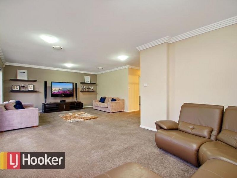 14 Ashtead Parade, Stanhope Gardens NSW 2768