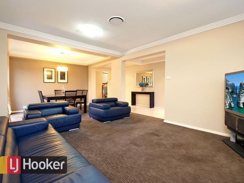 14 Ashtead Parade, Stanhope Gardens NSW 2768