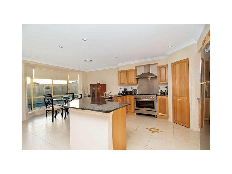 4 Bruton Ave, Kellyville Ridge NSW 2155