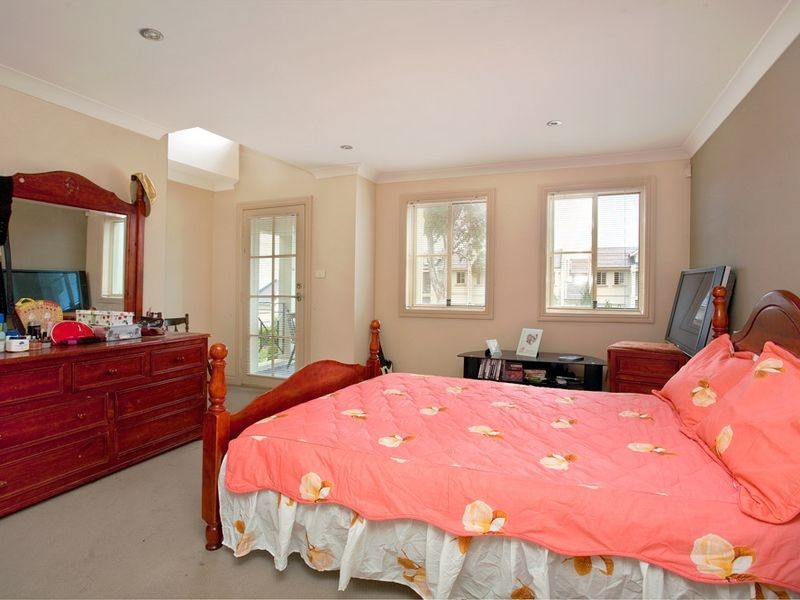 4/6 Blossom Place, Quakers Hill NSW 2763