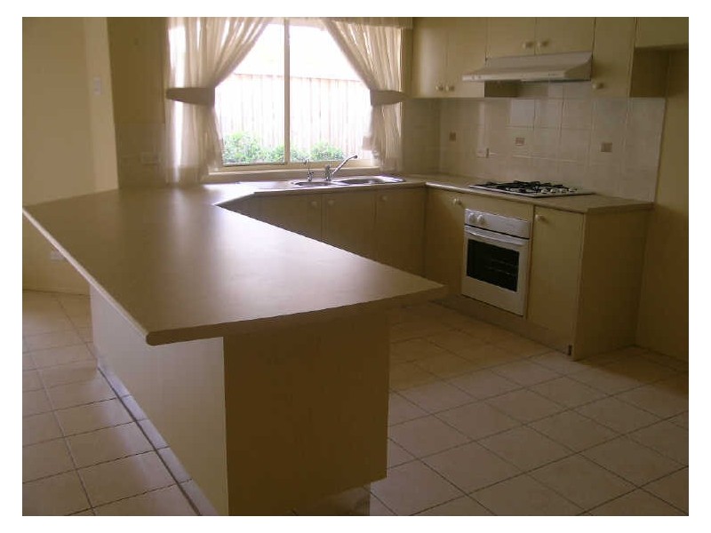 24 Roxburgh Cres, Stanhope Gardens NSW 2768