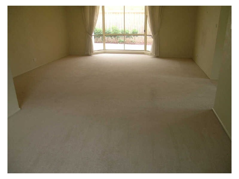 24 Roxburgh Cres, Stanhope Gardens NSW 2768