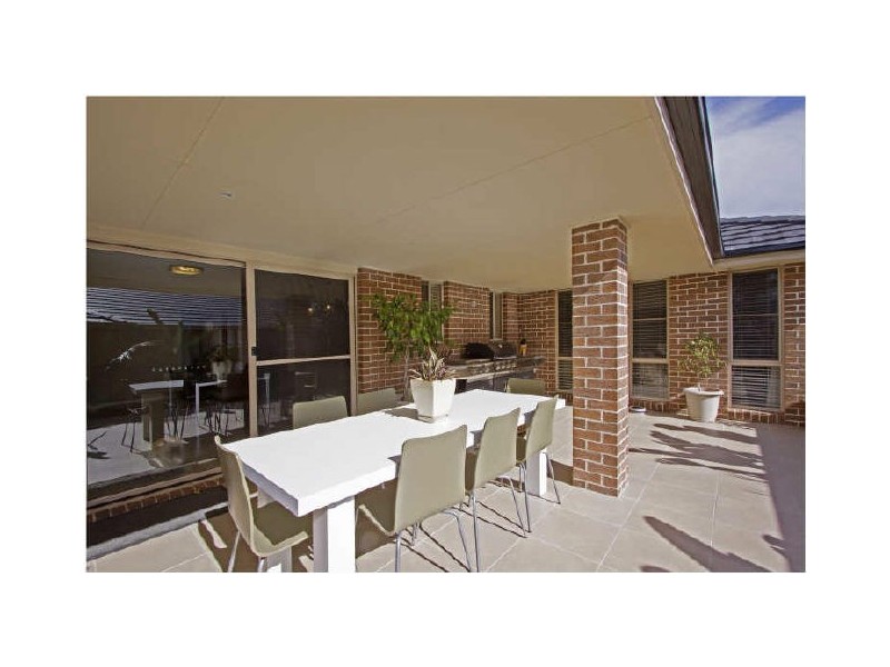 36 Roxburgh Crescent, Stanhope Gardens NSW 2768