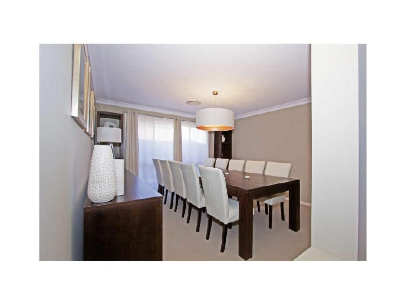 36 Roxburgh Crescent, Stanhope Gardens NSW 2768