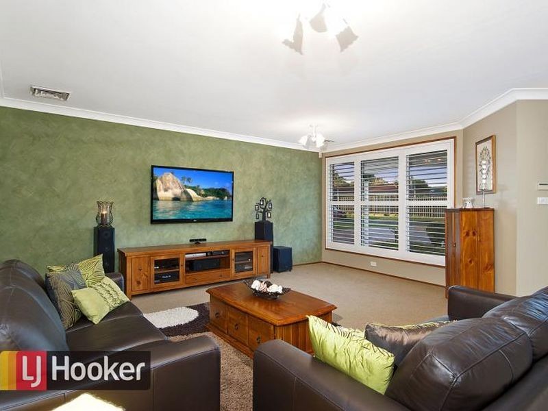 6 Zammit Avenue, Quakers Hill NSW 2763