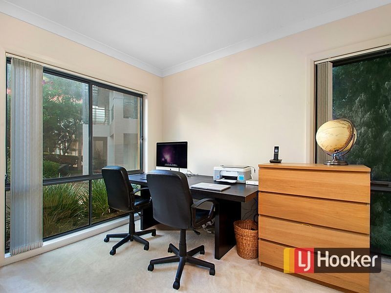 25 Rochdale Circuit, Stanhope Gardens NSW 2768