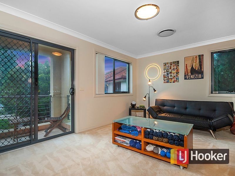 25 Rochdale Circuit, Stanhope Gardens NSW 2768