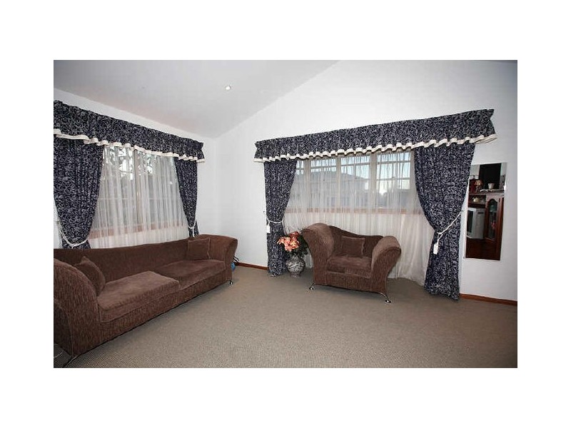 5 Cleveland Close, Rouse Hill NSW 2155