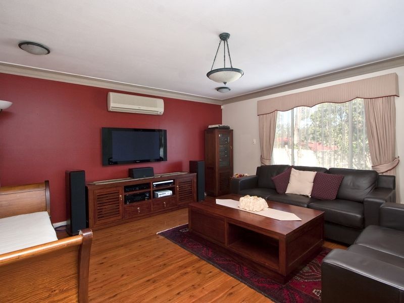 5 Errol Place, Quakers Hill NSW 2763