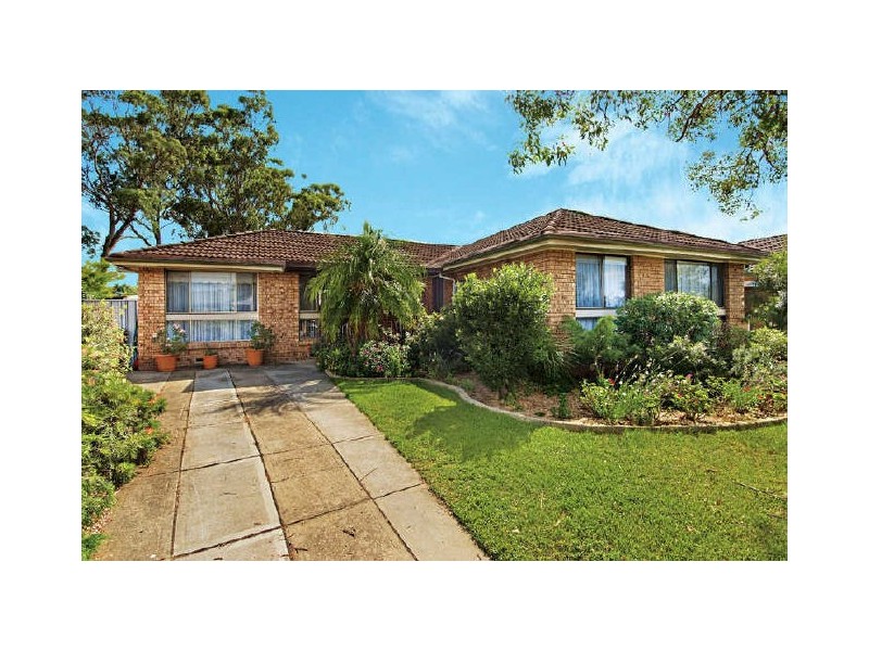 4 Beech Street, Quakers Hill NSW 2763