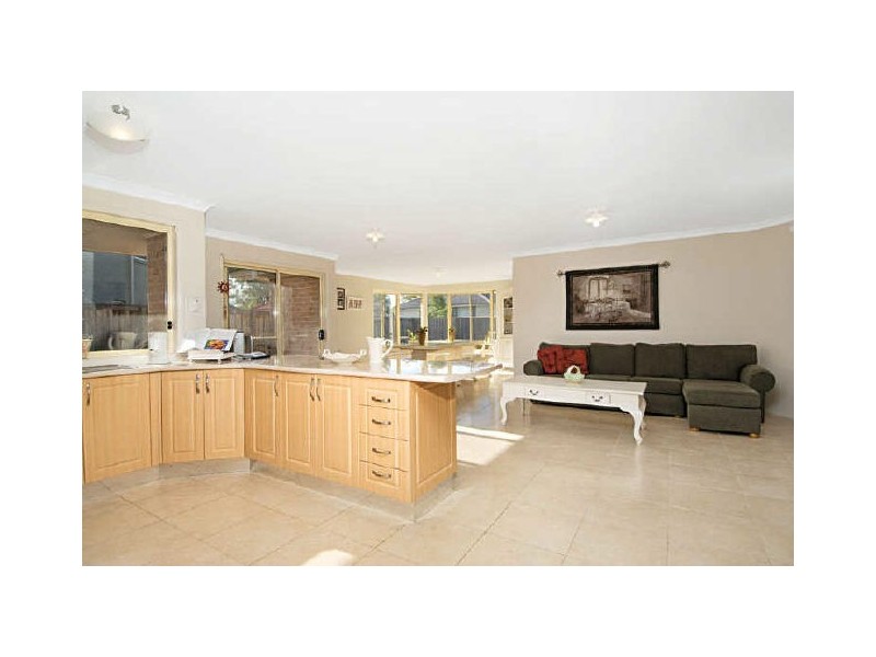 18 Aldridge Street, Stanhope Gardens NSW 2768