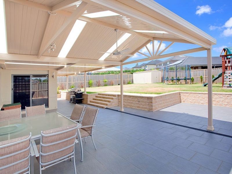 6 Henfield Street, Stanhope Gardens NSW 2768