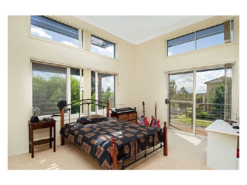 1 Hayle Terrace, Stanhope Gardens NSW 2768