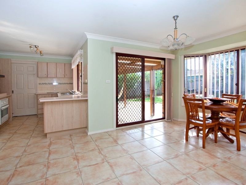 8 Ernest Street, Glenwood NSW 2768