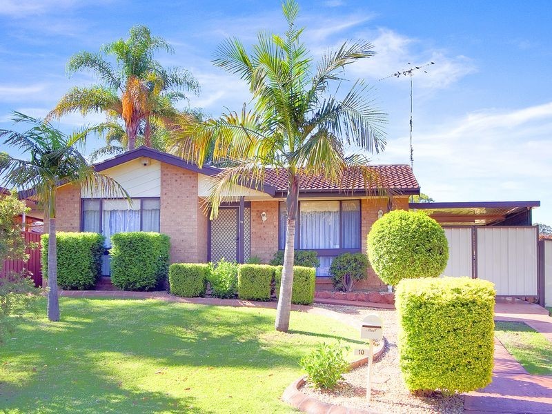 10 Goddard Crescent, Quakers Hill NSW 2763